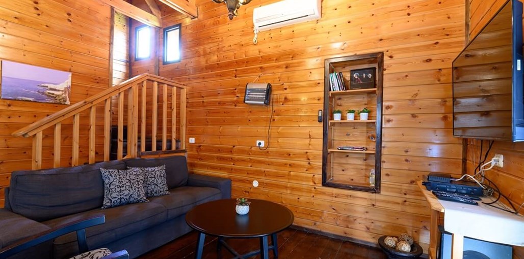 וילה בצל הגפן הבקתות (8).jpg