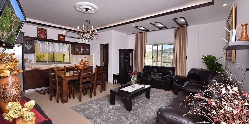 וילה תולין טרקלין ולובי (2).jpg