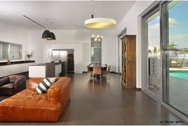 וילה ואלי - החצר והבריכה