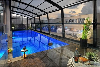 וילה ווין - וילה WIN - החצר והבריכה