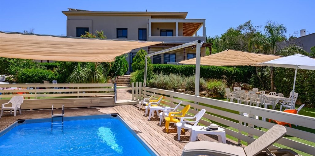 וילת נוף לאהבה חצר (19).jpg