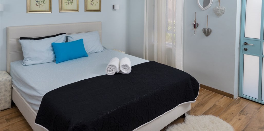 מתחם אירוח יעלית ואורית DSC00671-Edit.jpg