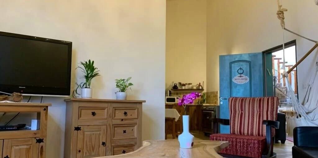 וילה בית הלוגים פנים (6).jpeg