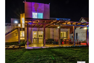 וילה גרנד וויו - החצר והבריכה