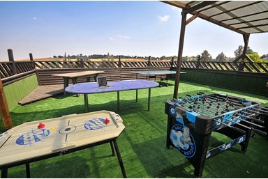 וילה אחוזת ווינטרפל - החצר והבריכה