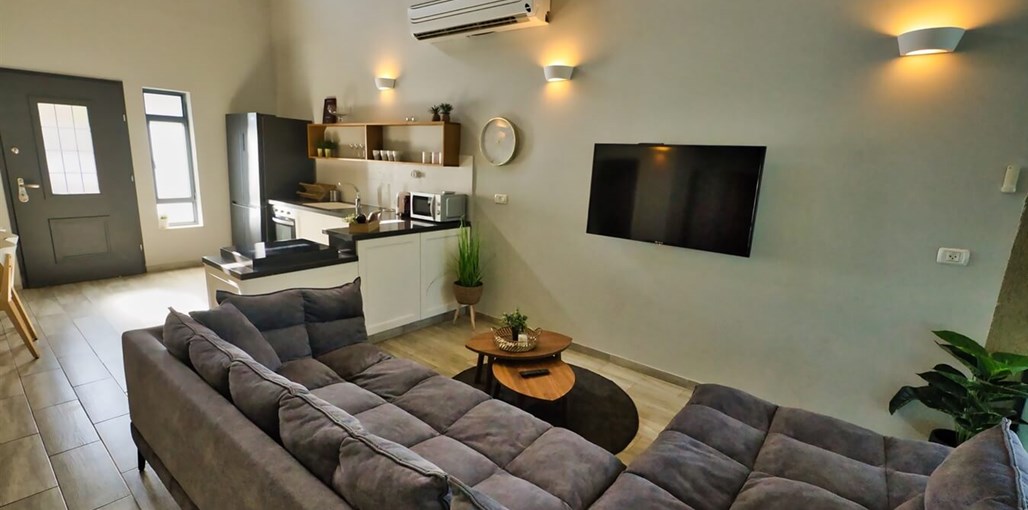 אחוזת החולה פנים (3).jpeg