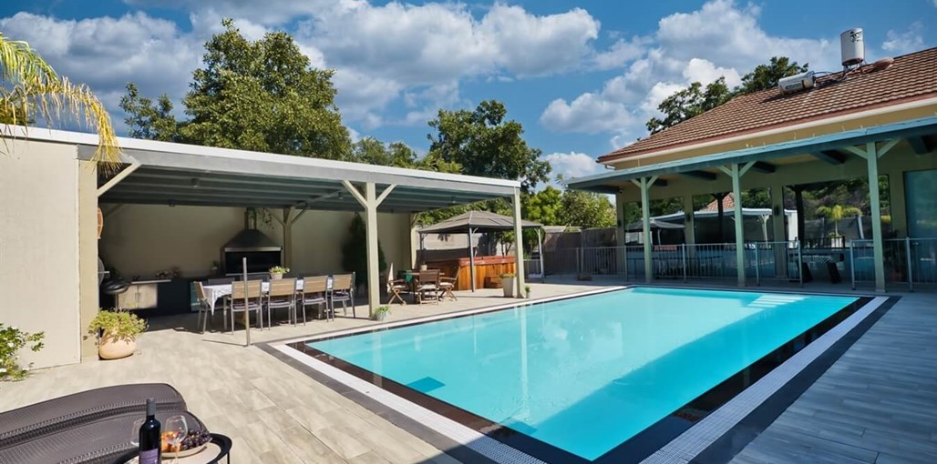 אחוזת החולה חוץ (5).jpeg