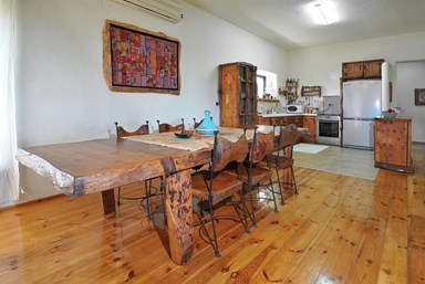 וילה על הקצה - הוילה