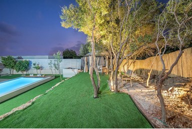 וילה פלורין אירוח בוטיק - החדרים בוילה