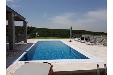 וילה שילובים בטבע - מתחם החוץ