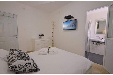 וילה כרמל בלבן - וילה כרמל בלבן