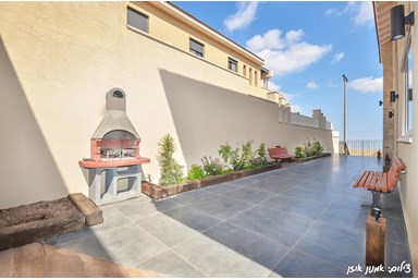 וילה Lalo - לאלו - הבריכה והחצר