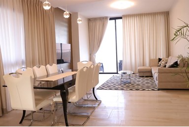 וילה הצוק במרומים - הוילה