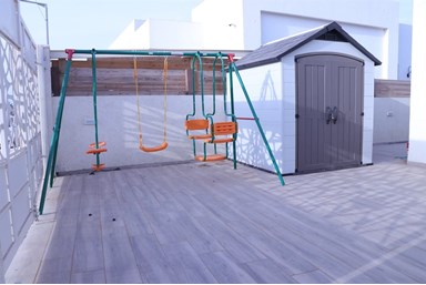 וילה הצוק במרומים - מתחם החוץ