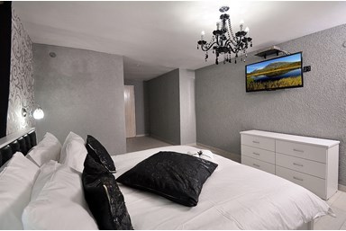 וילה פרסטיז' - הוילה