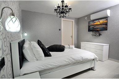 וילה פרסטיז' - הוילה