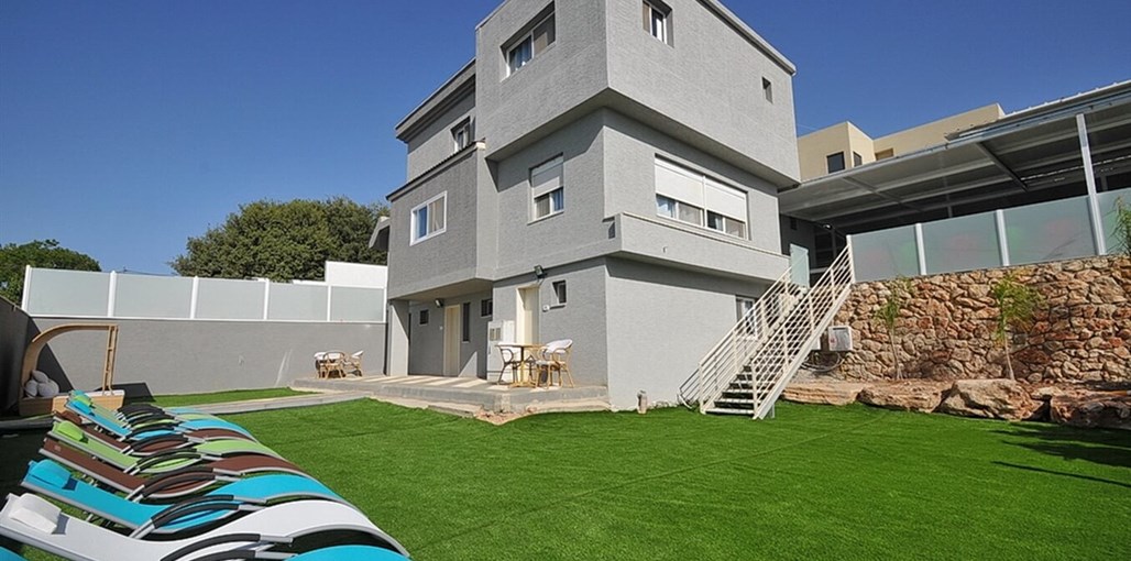 וילה פרסטיז' חצר (14).jpg