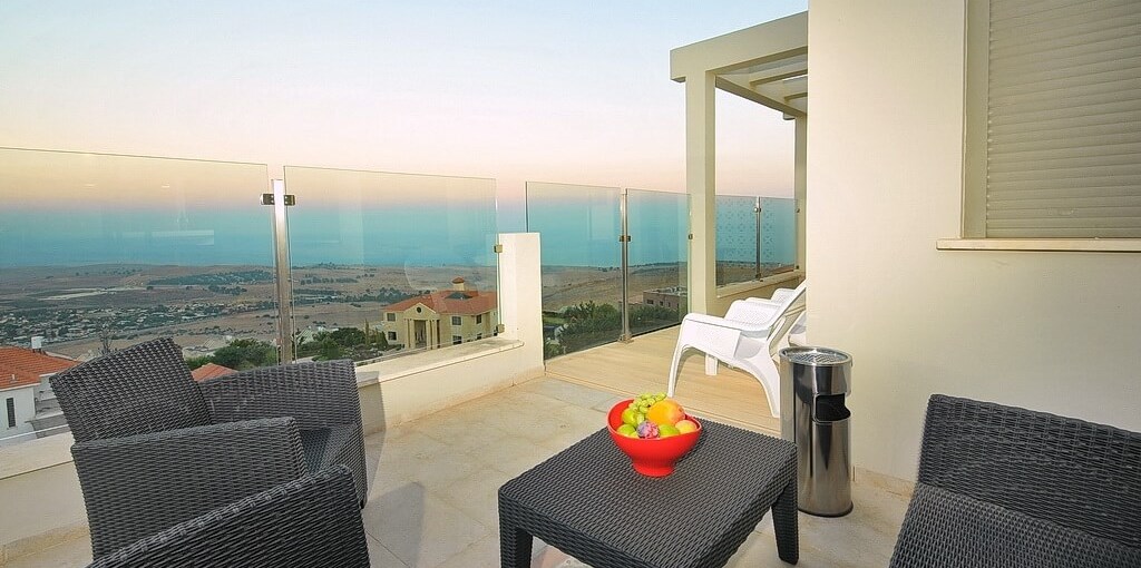 וילה בקצה ההר וילה כנרת (12).jpg