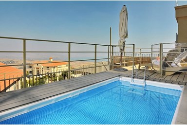 וילה בקצה ההר