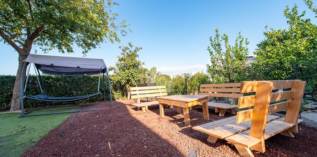 אחוזת דוד בגליל אחוזת דוד - בריכה וחצר (21).jpg