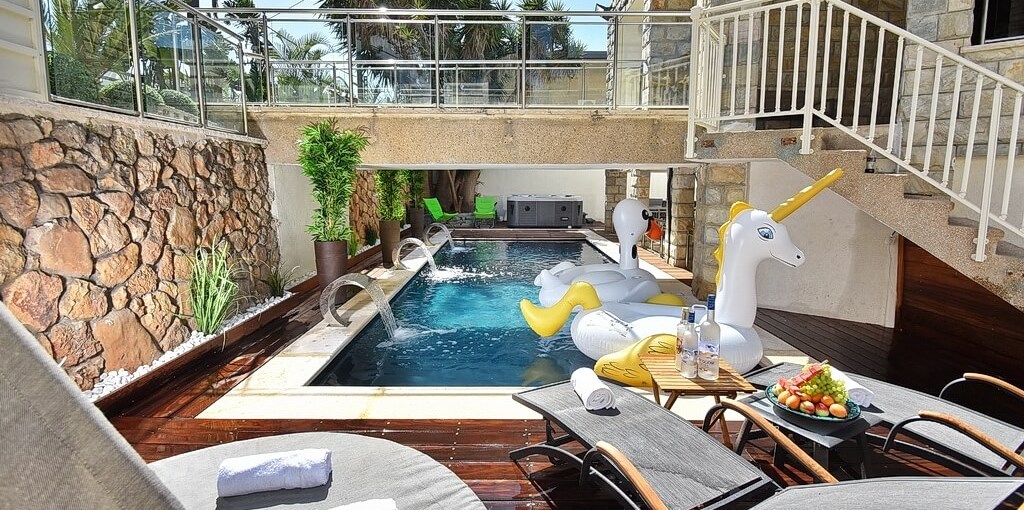 אחוזת השף אחוזת השף - החצר והבריכה (16).JPG