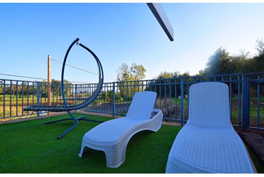 וילה סקיי האוס - מתחם החוץ