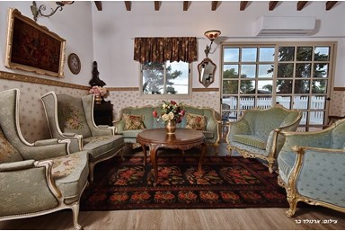 וילת השושנים - הוילה