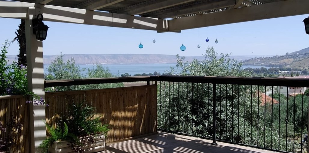 בין תכלת ללבן אירוח לבבי (15).jpeg