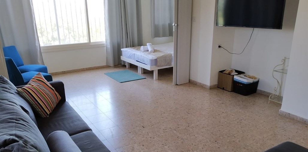 בין תכלת ללבן אירוח לבבי (2).jpeg