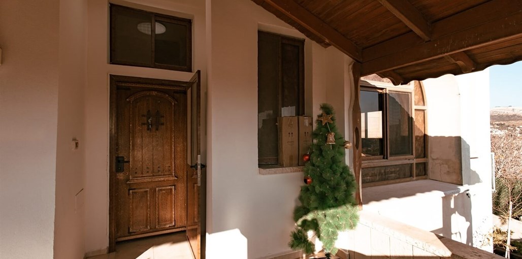 רום לנוף חוץ (3).jpg