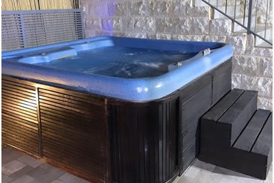 וילה ויליז'ן - החצר