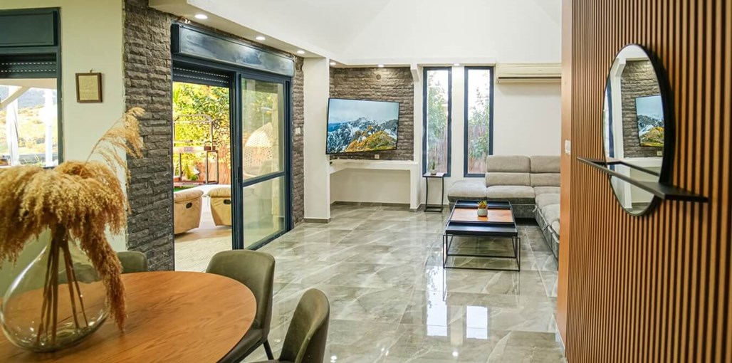 אחוזת קרן שמש האחוזה (1).jpg