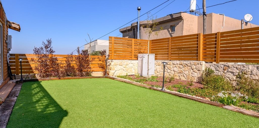 וילה ריפנא החצר (1).jpg