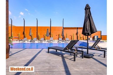 וילה דיאמונד - Diamond Villa - החצר, הבריכה והנוף