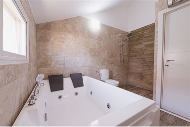 וילה טי האוס - Villa T House - הוילה