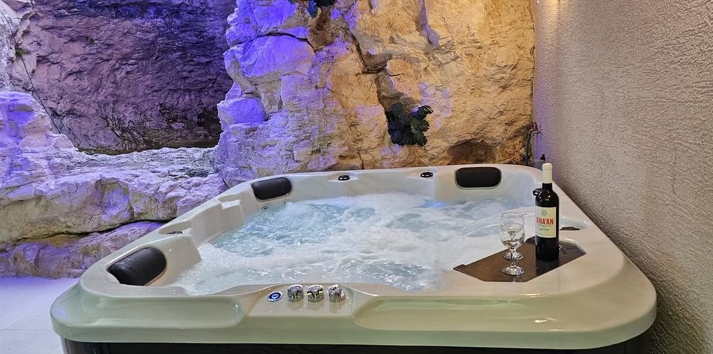 וילה לוזון וילה לוזון ג'קוזי.jpg