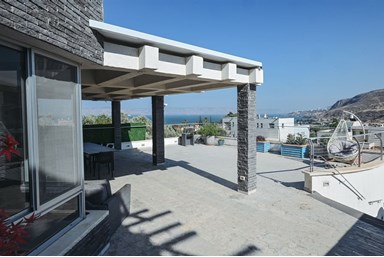 וילה המרפסת במגדל