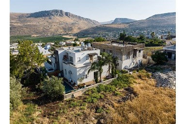 וילה המרפסת במגדל