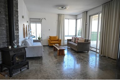 וילה המרפסת במגדל - הוילה