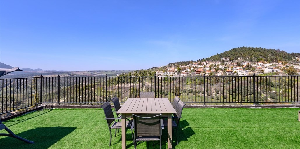 אחוזת טוקאי החצר (6).jpg