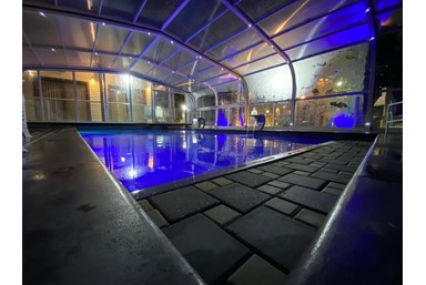 וילה אחוזת ראש ההר - מתחם החוץ