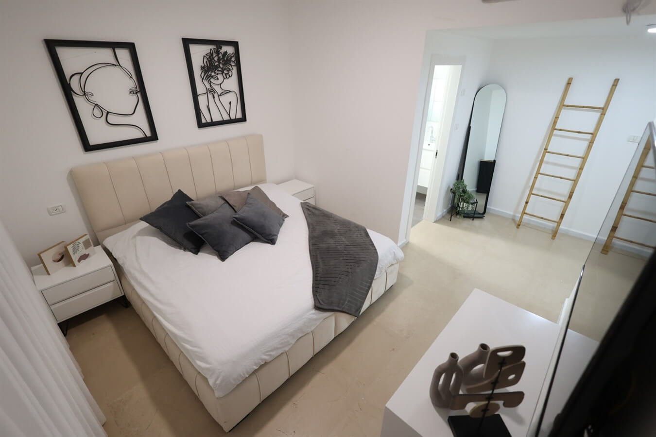 דוריס פלייס אילת