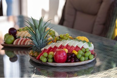 וילה אוליב אנד ספא  - החצר והסביבה