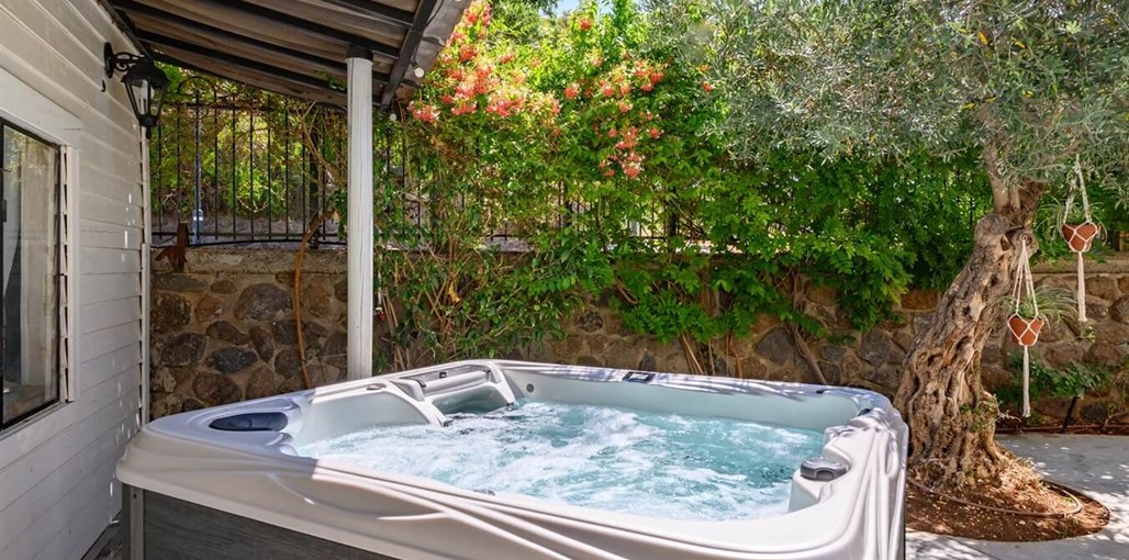 הוילה של אתי הוילה של אתי (4).jpg