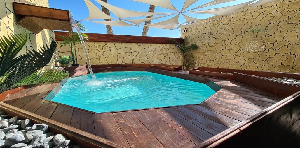 וילה פאטה מורגנה חצר (2).jpg