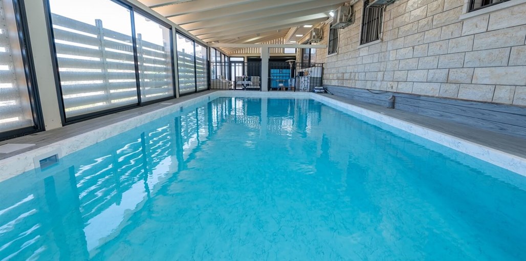 לה וילה בית ג'אן חצר ובריכה (17).jpg