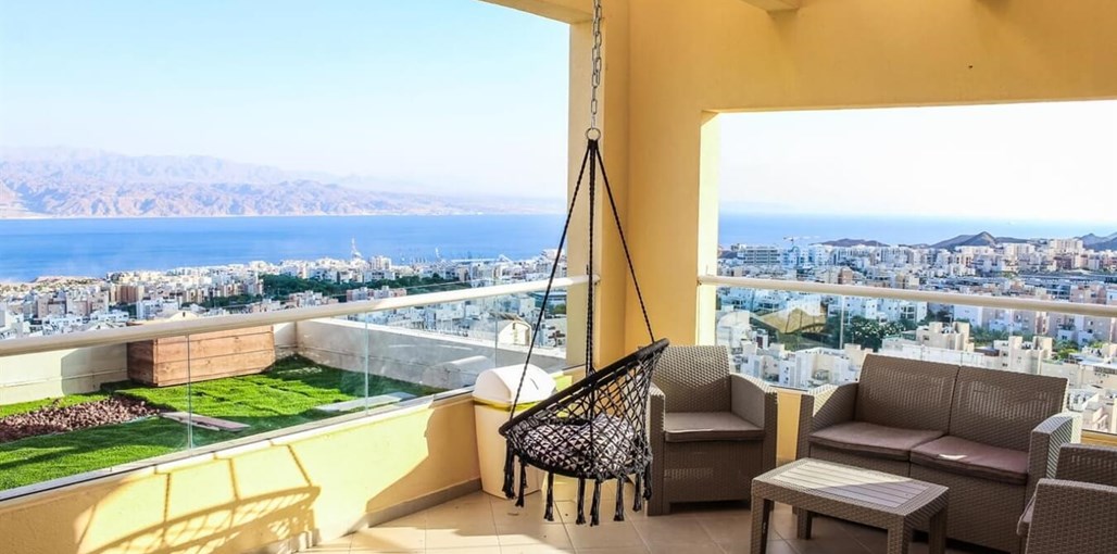 פרלה ויו פנטהאוז - Perla View המרפסת (9).jpg