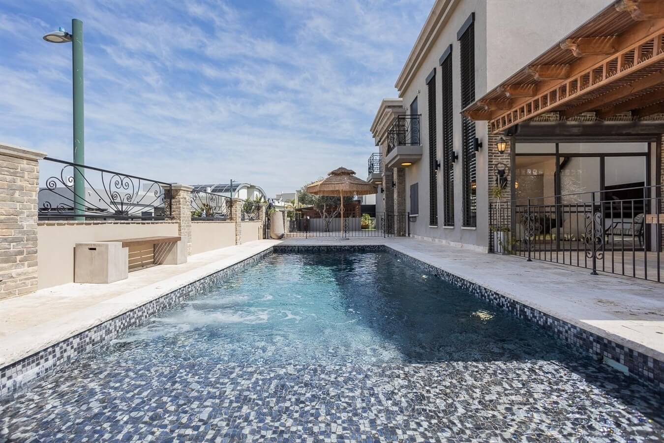 האחוזה בגלבוע 2019