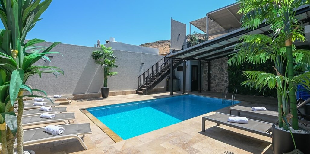 וילה מארי החצר (11).jpg