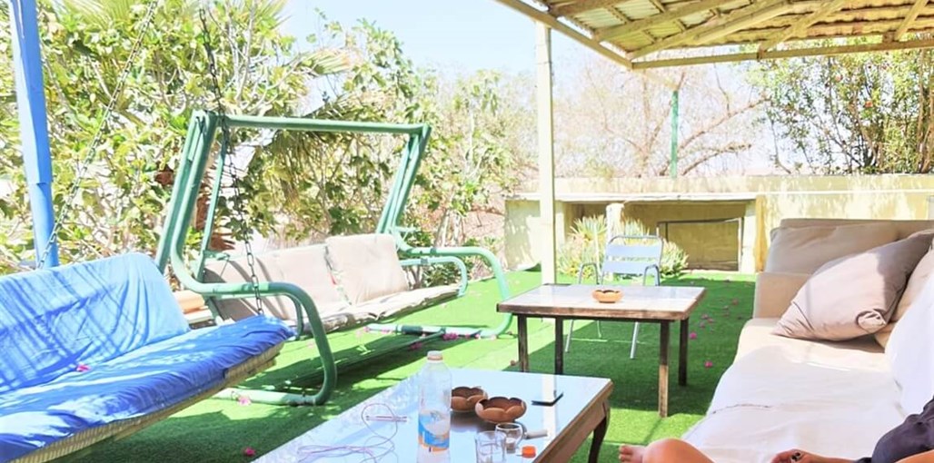 רוג'ום גסטהאוס ערד - Rujum מתחם החוץ (3).jpg